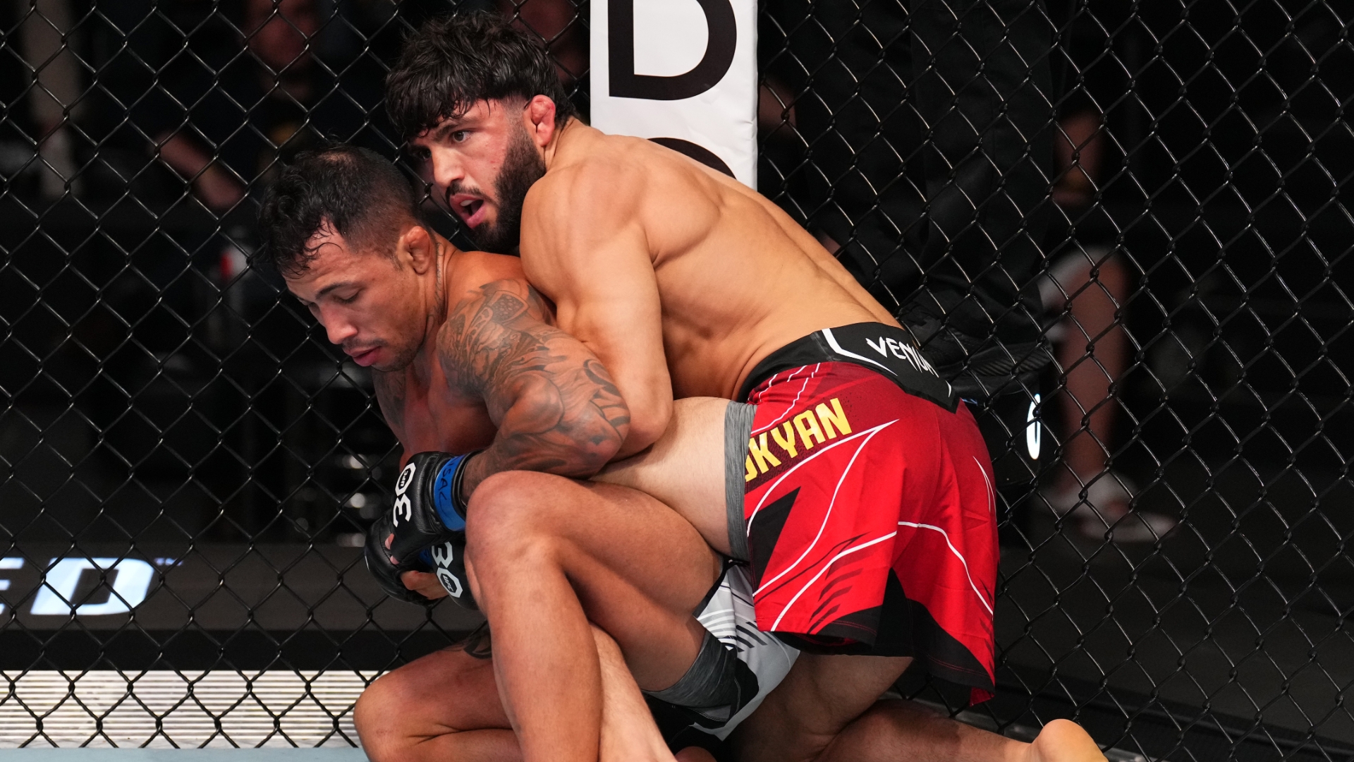 Glavni i ko-glavni događaj borbe najavljene za UFC Katar