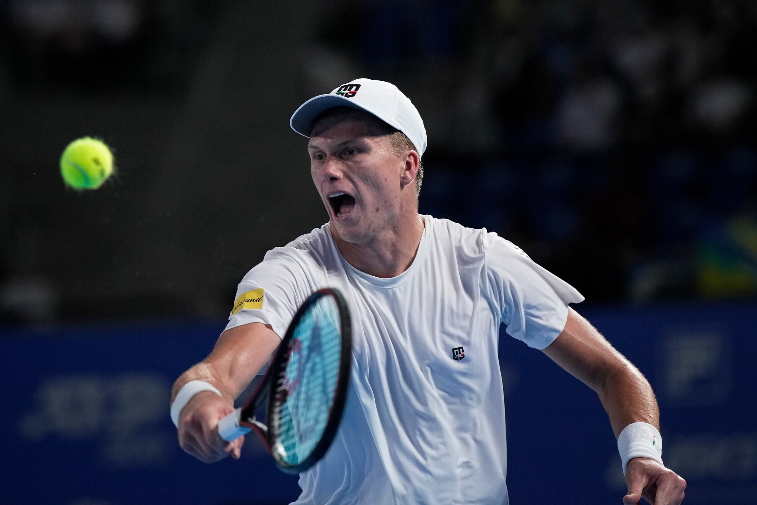 Jenson Brooksbi napreduje na Shanghai Masters kao Jannik Sinner nazire