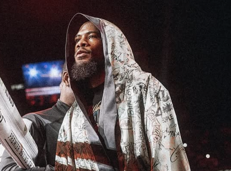 Lamont Roach Oči Shakur Stevenson Borba