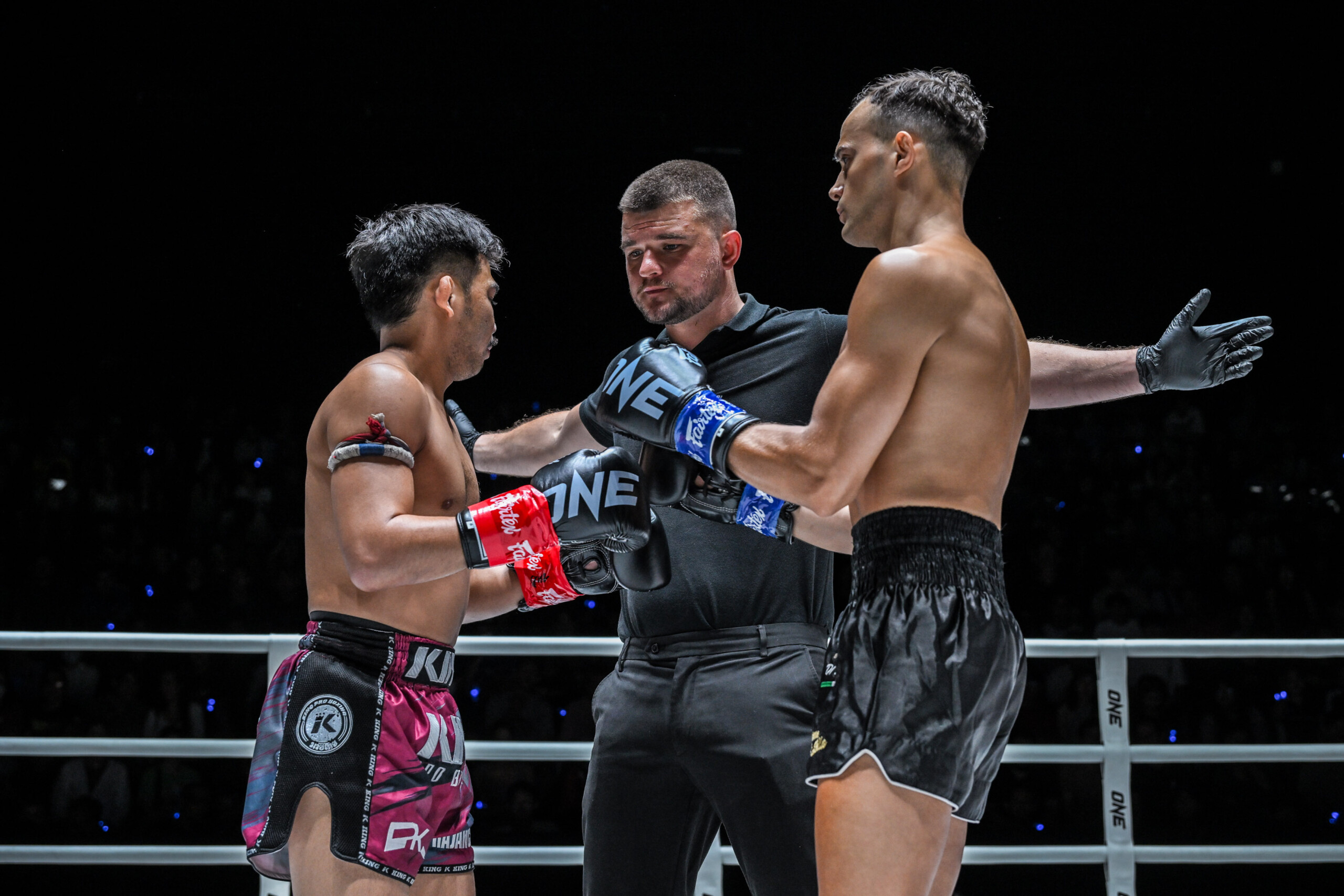 Prajanchai PK Saenchai Jonathan Di Bella ONE Friday Fights 68 10