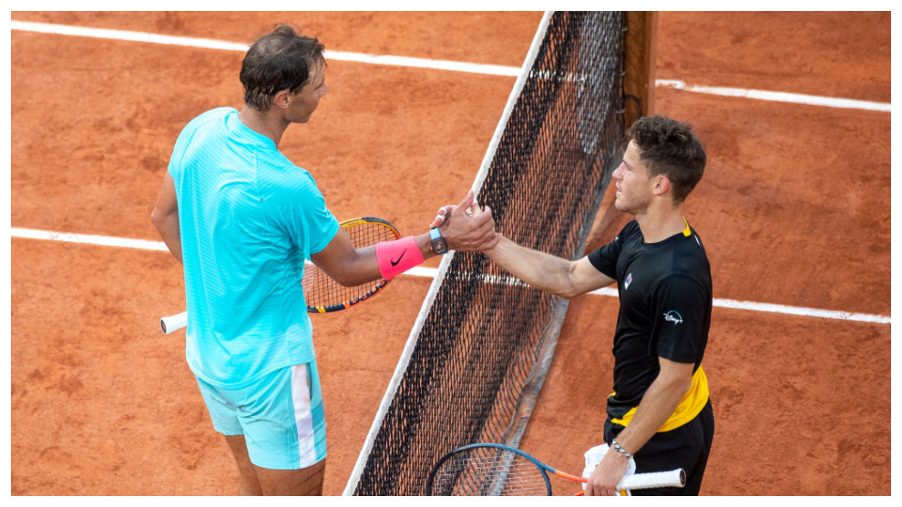 Nadal pozdravlja Švarcmana na mreži