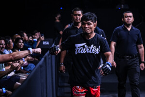 Elbek Alishov Karlo Bumina ang ONE Fight Night 37 2