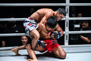 Elbek Alishov Karlo Bumina ang ONE Fight Night 37 5
