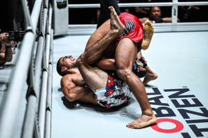 Elbek Alishov Karlo Bumina ang ONE Fight Night 37 7