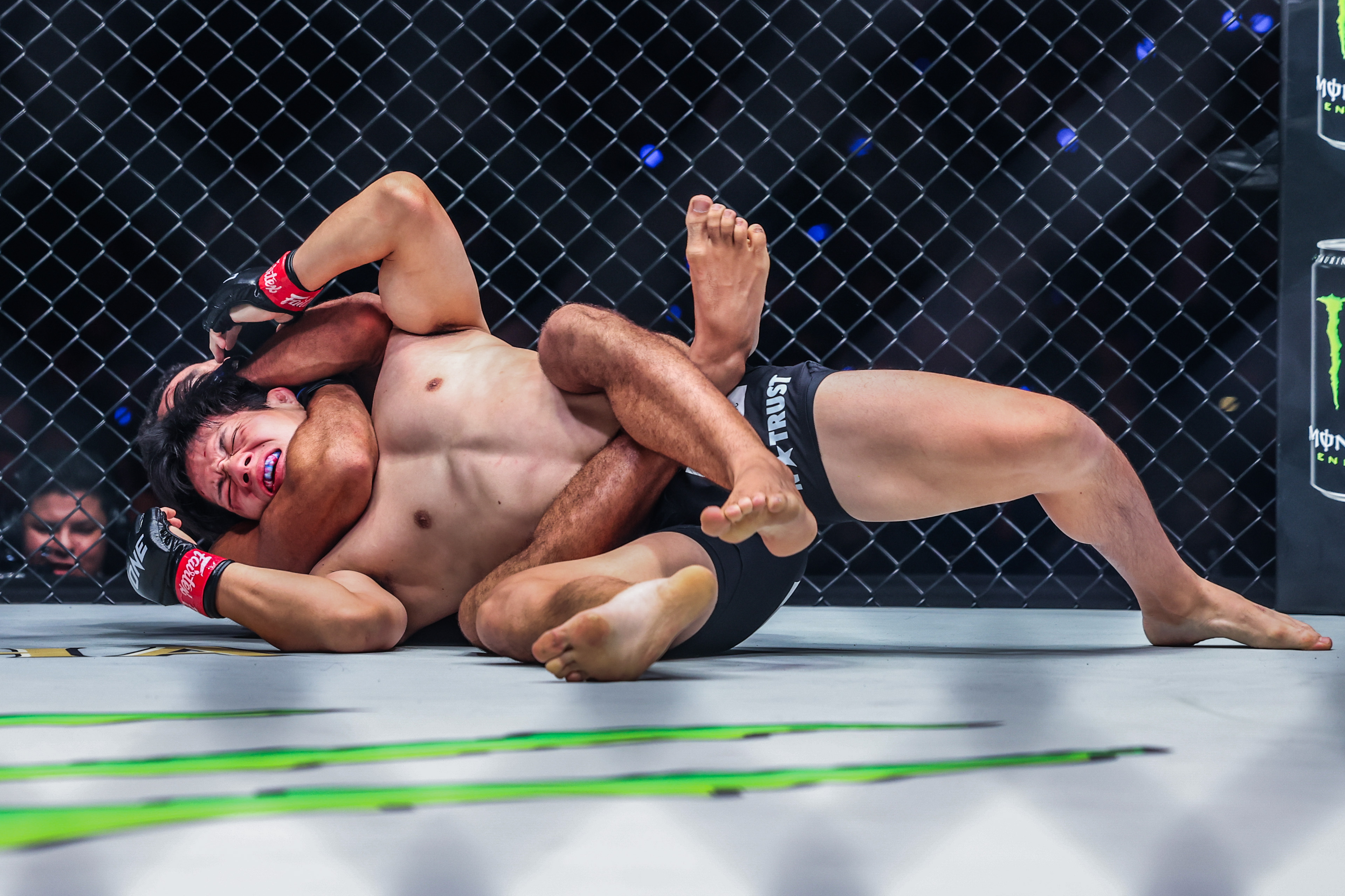 Tie Ruotolo Shozo Isojima ONE 173 8.jpg