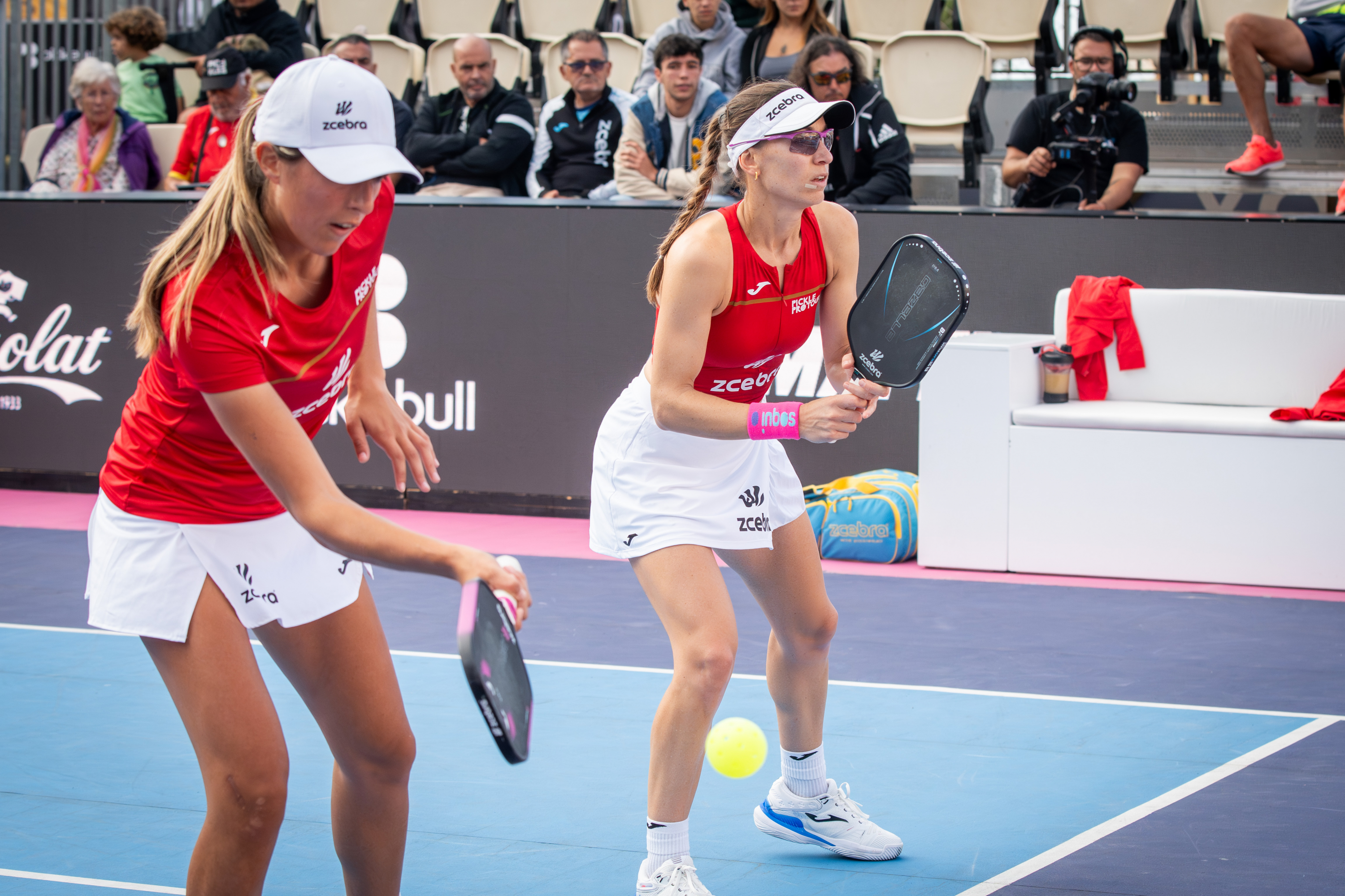 Marija Konstantino i Sabrina Mendez