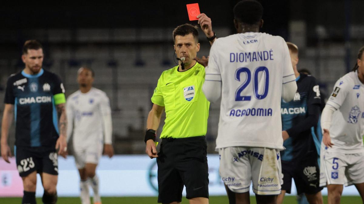 AJ Aukerre plače faul nakon poraza od OM