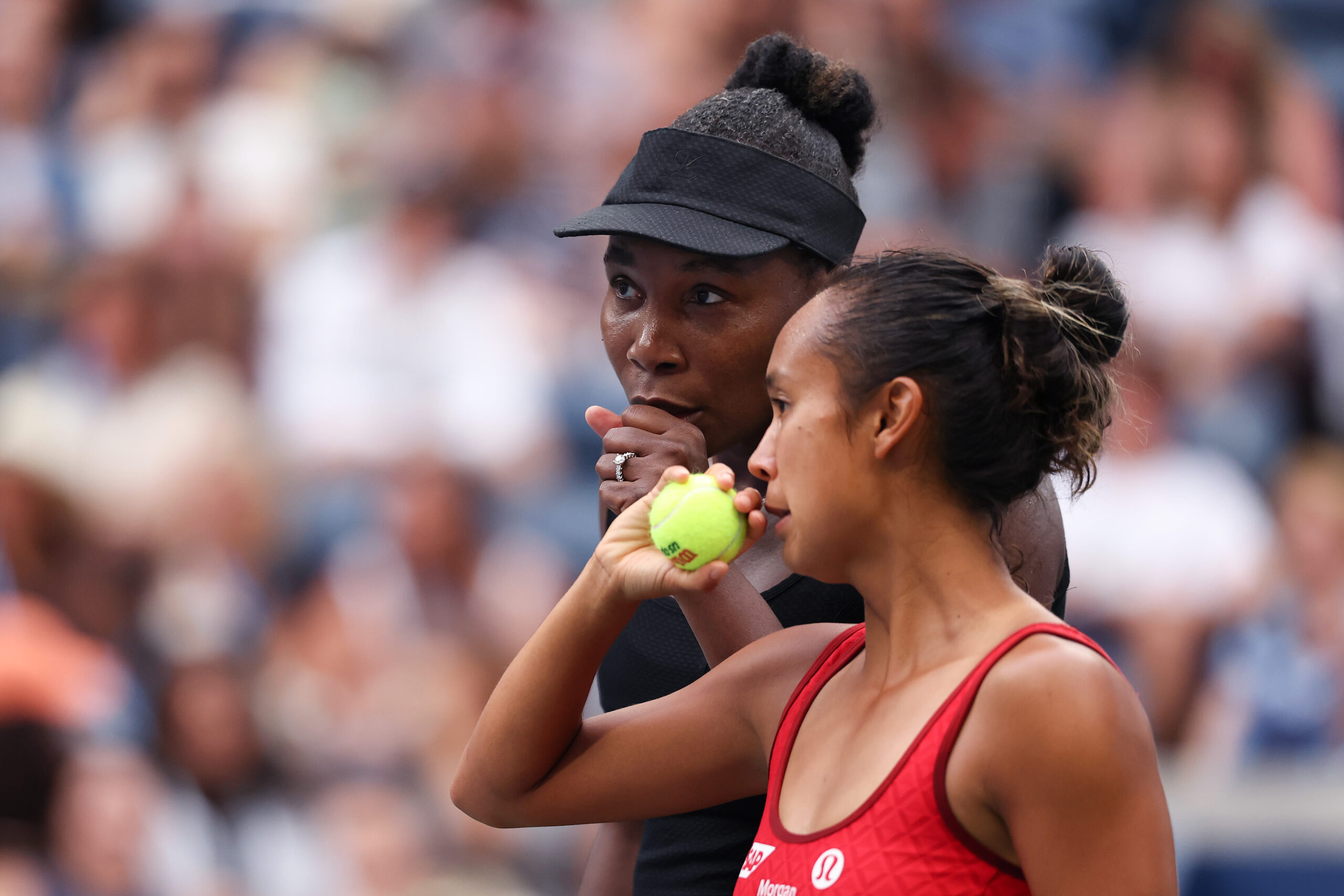 Božić je došao ranije za Lejlu Fernandez kada je Venus Vilijams pristala da bude njen partner u dublu