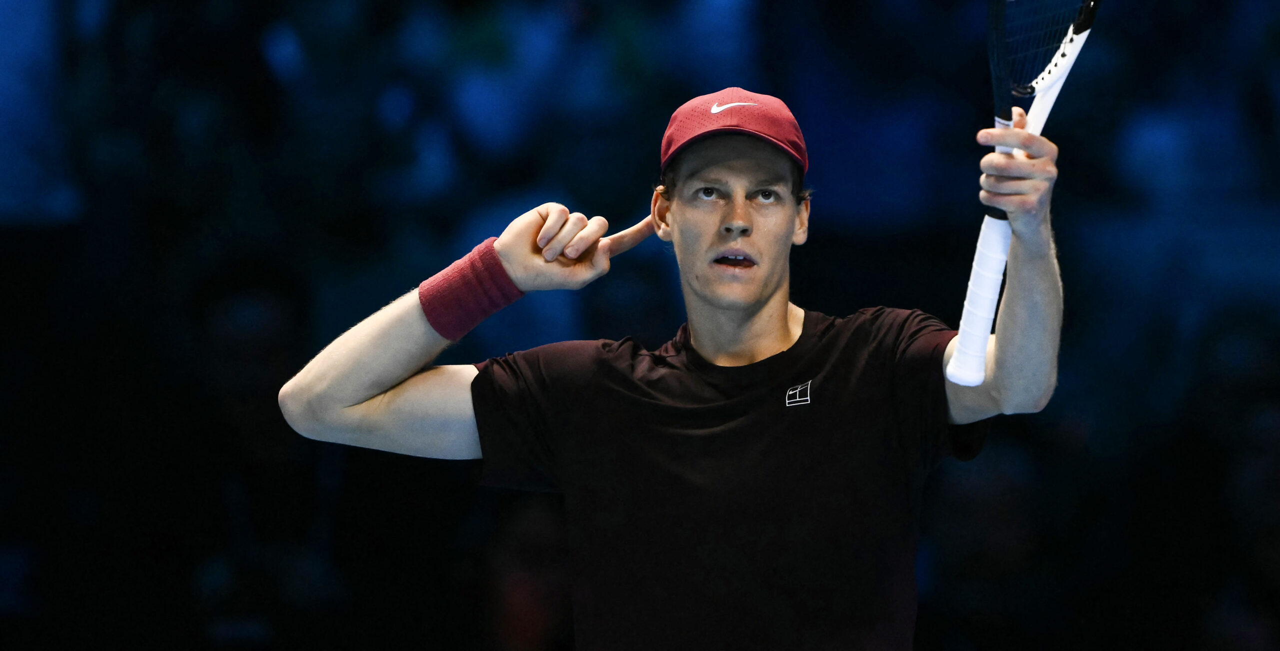 Jannik Siner nadmašio Karlosa Alkaraza i zadržao titulu ATP finala, završava 2025. na nizu od 15 pobeda