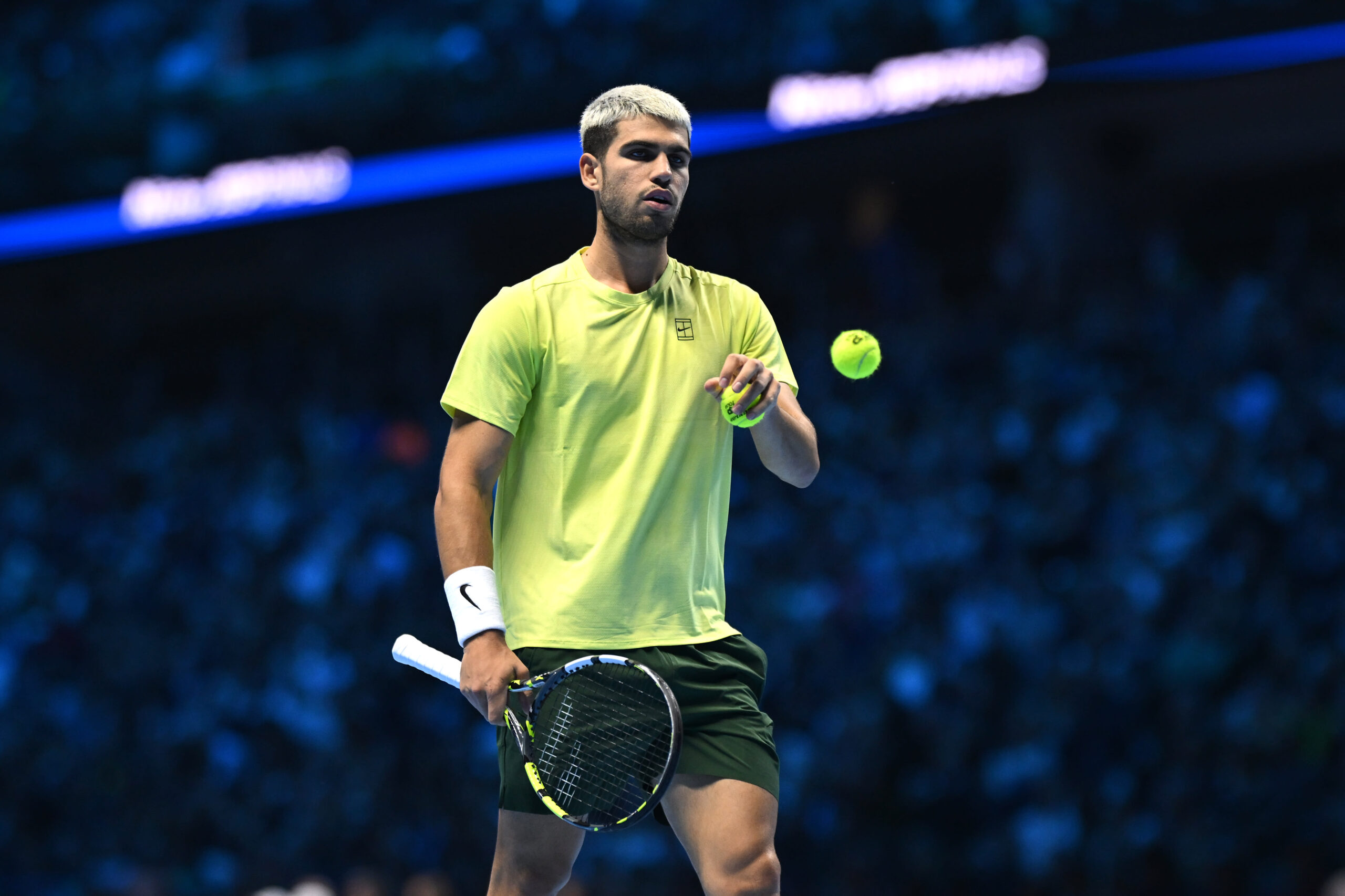 Karlos Alkaraz naziva Jannika Sinnera "favoritom" za meč za titulu ATP finala