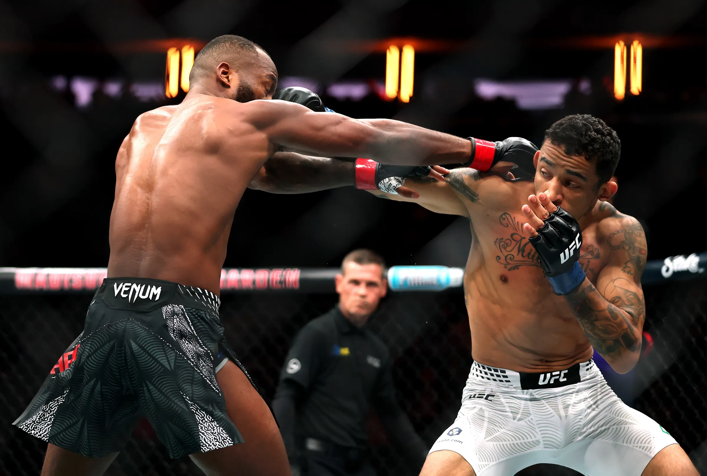 Karlos Prates razarao Leona Edvardsa na UFC 322
