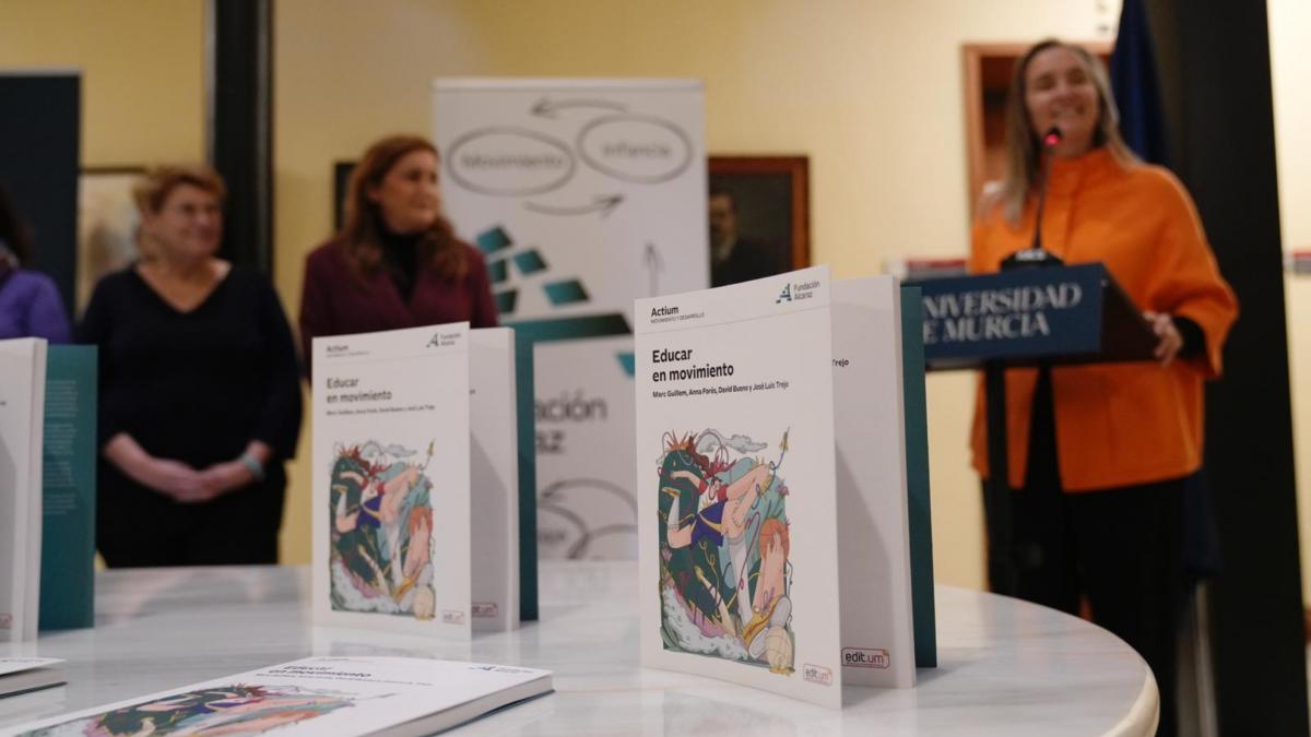 Fondacija Alkaraz i UMU predstavljaju uredničku zbirku "ACTIUM: Pokret i razvoj"