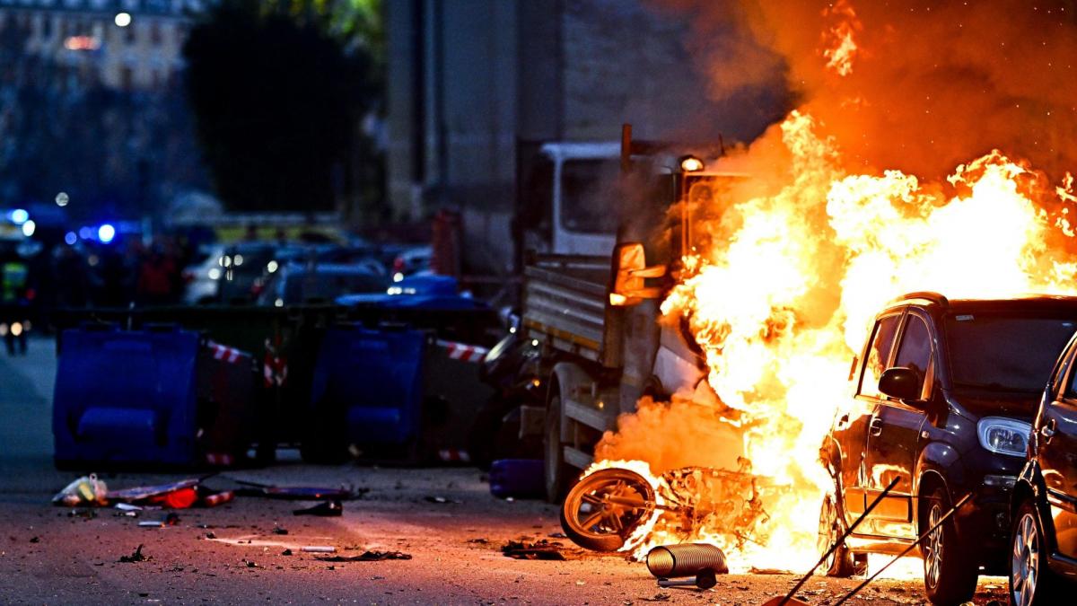 Đenova: scene nasilja pre utakmice protiv Intera