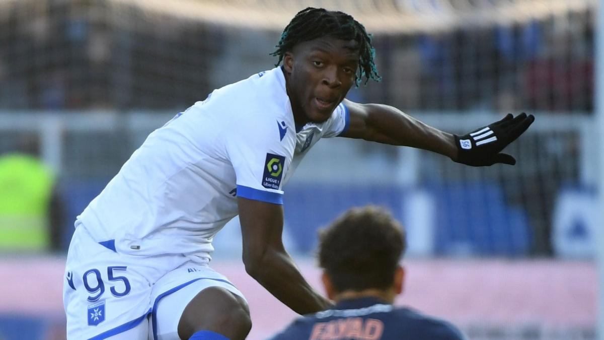 Ligue 1 igrač proverava bez važeće dozvole za volanom Lamborghini