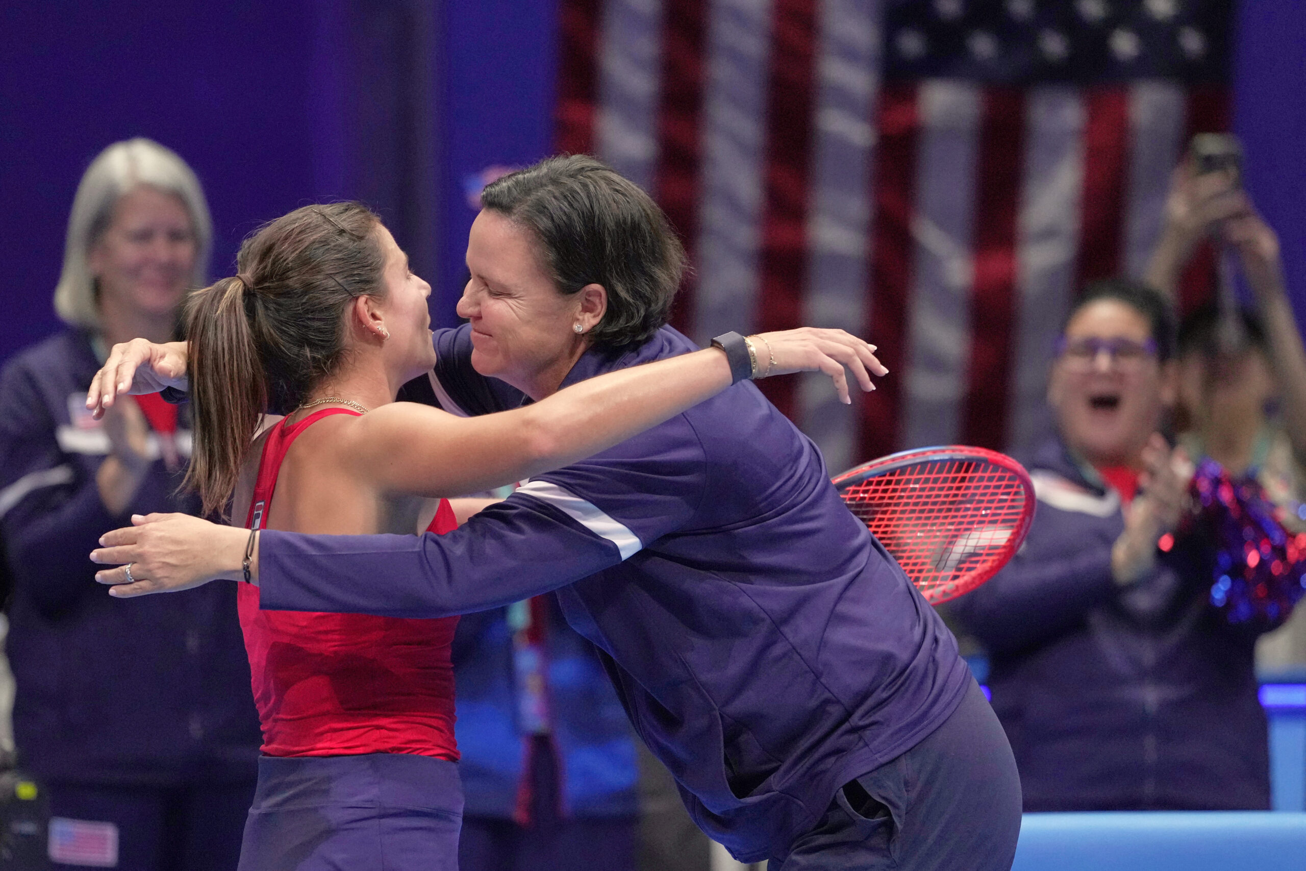 Lindzi Davenport potpisuje dvogodišnje obnavljanje ugovora kao kapiten US Billie Jean King Cup