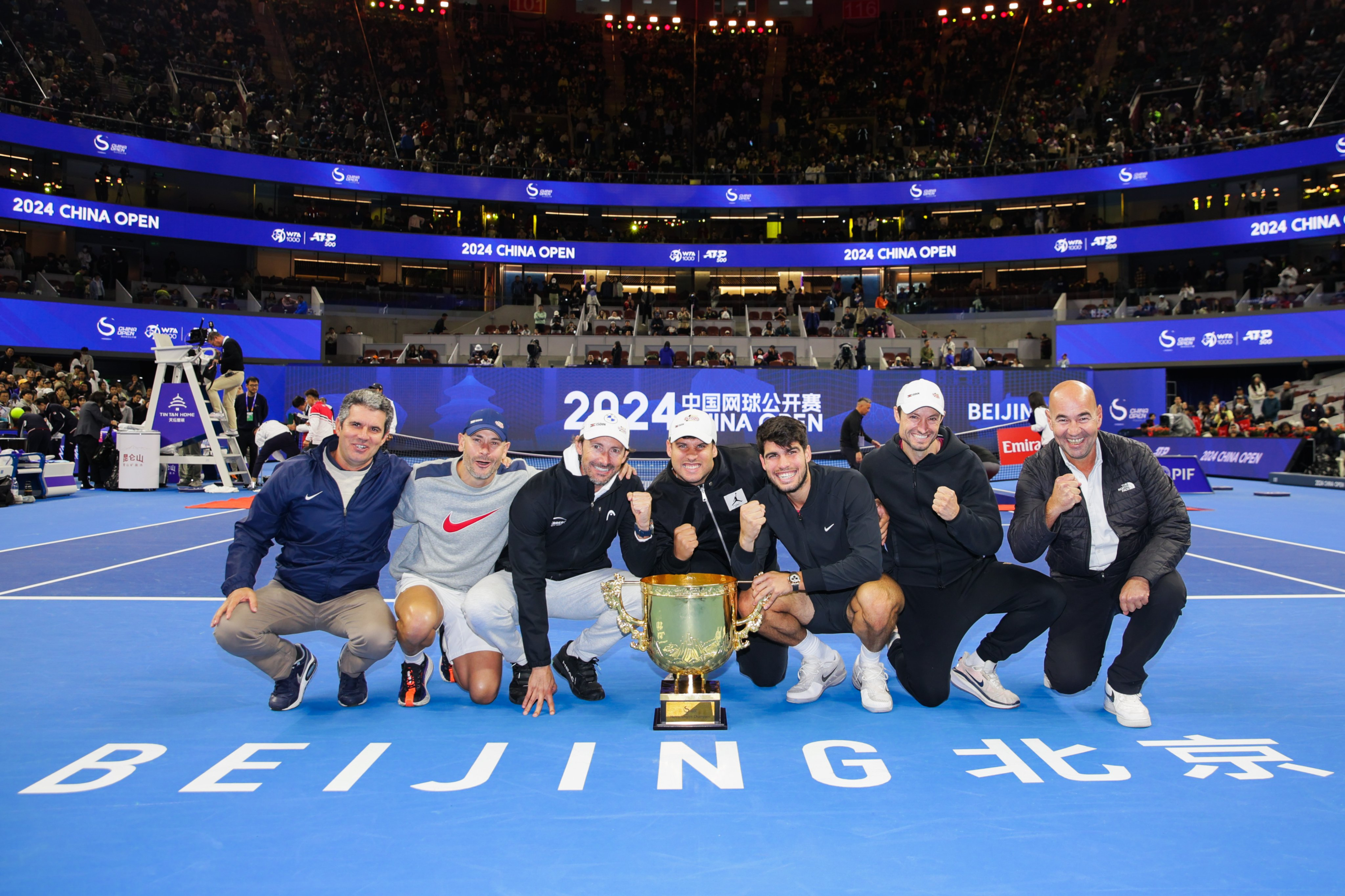 Tim Karlosa Alkaraza.