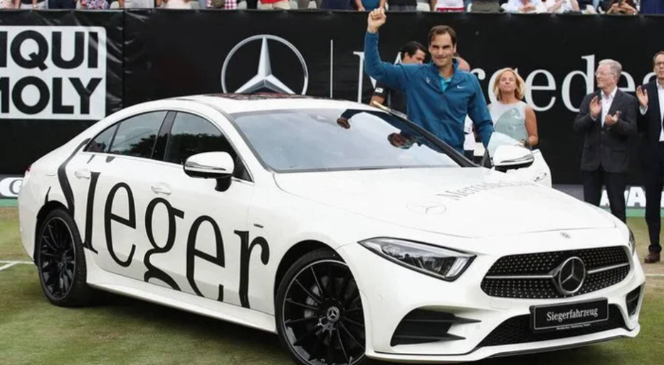 Federer, sa 367 KS limuzina 2018.