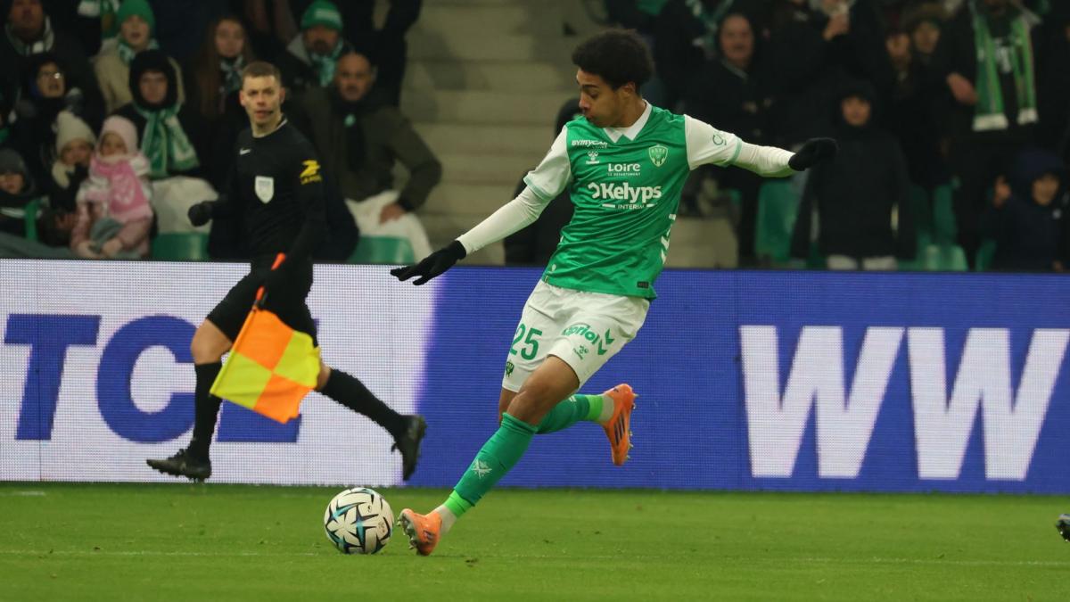 Saint-Etienne odbija ponudu Čelsija za Djilian N'Guessan