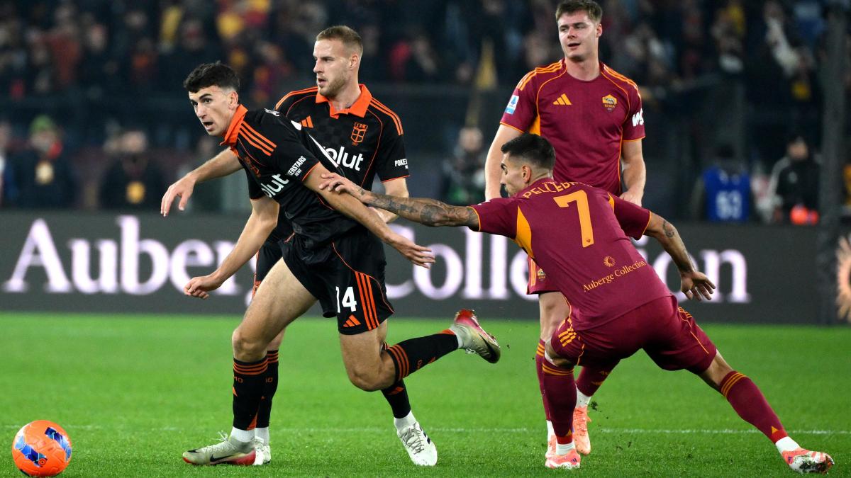 Serija A: AS Roma pobedila Komo i ostala u trci za titulu