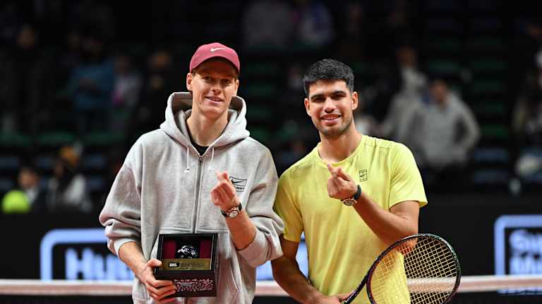 Alkaraz je došao sa 7-5, 7-6 (6) pobeda nad Sinnerom u zabavnom, opuštenom okruženju.