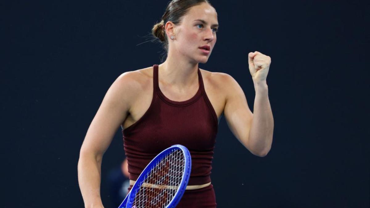 Kostjuk ponovo odbija da pozdravi Sabalenku: "U Ukrajini je -20 stepeni i hiljade ljudi je bez struje i tople vode"