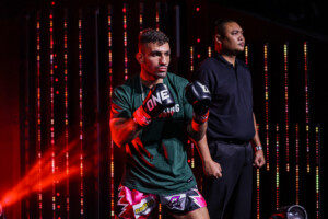 Mohamed Siasarani Pedro Dantas ONE Fight Night 39 10