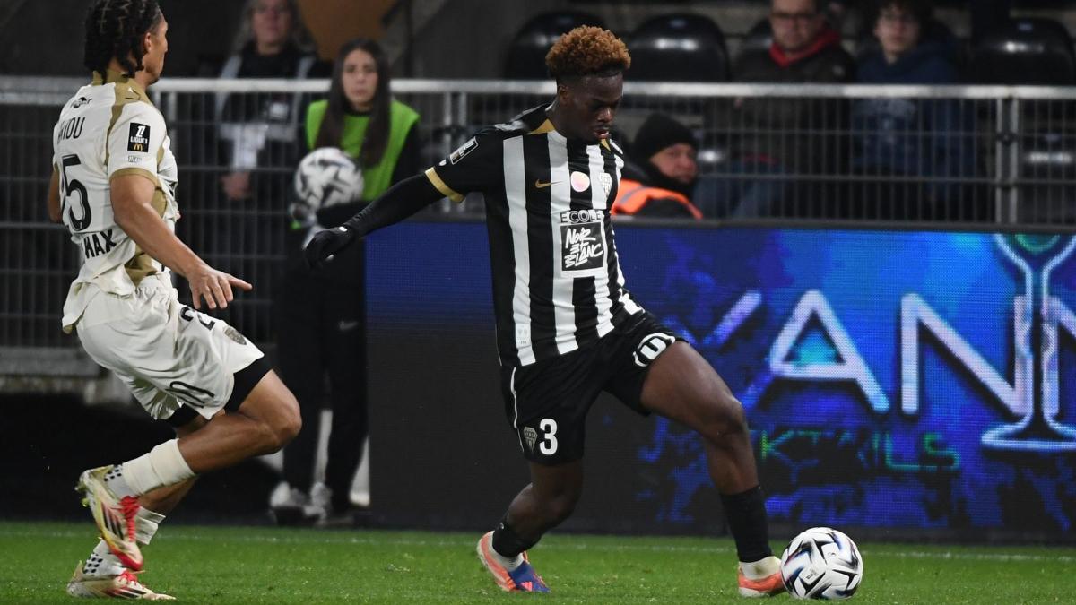 Angers: stvari postaju užurbane za Jackuesa Ekomiea