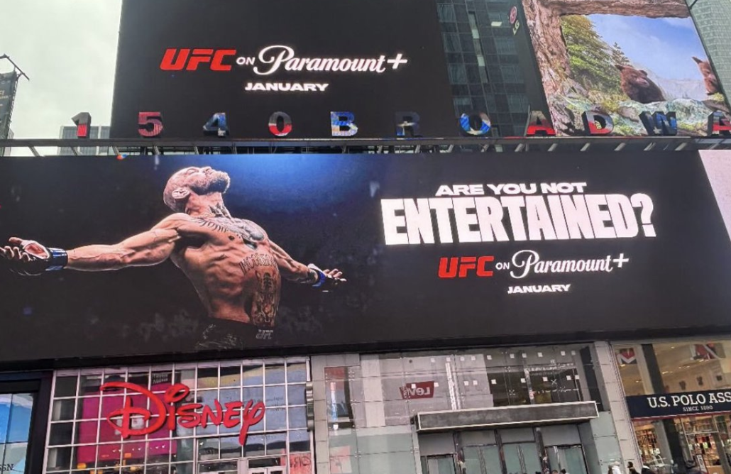 Conor predstavljen na Paramountovom UFC promotivnom bilbordu na Tajms skveru