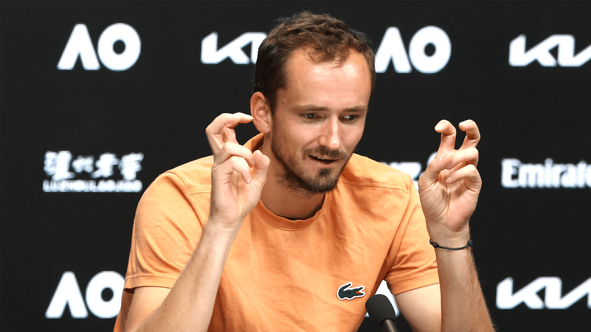 Daniil Medvedev je pokušavao da "osvoji još jedan" gem kroz rušenje Learner Tien na Australian Openu