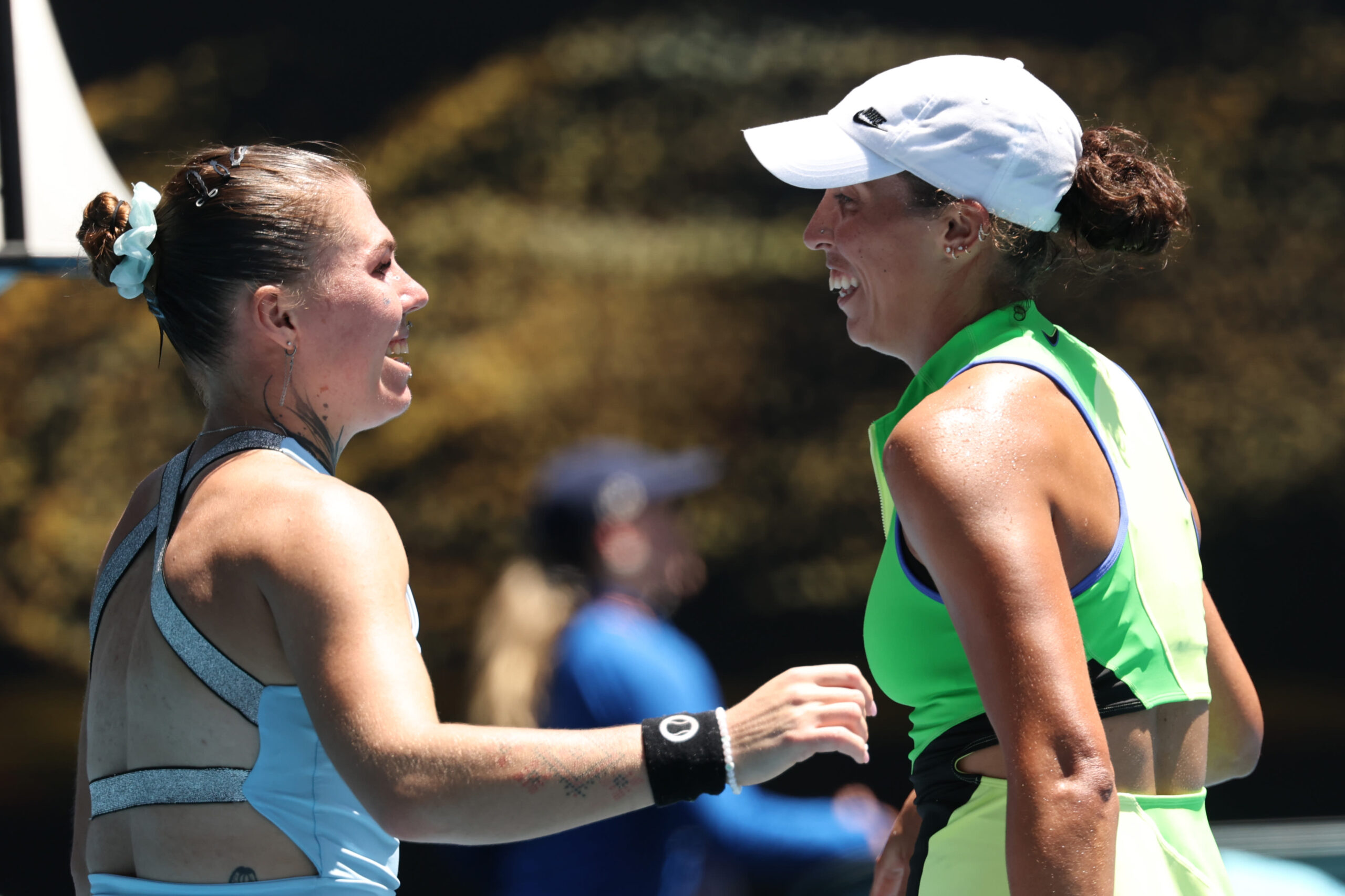 Madison Keis čini pobednički Australian Open povratak, ali Oleksandra Oliinikova krade šou