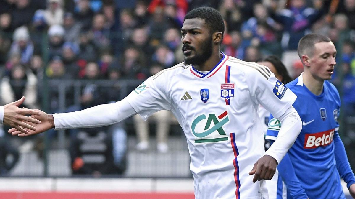 Maitland-Niles zatvara vrata na odlasku iz OL