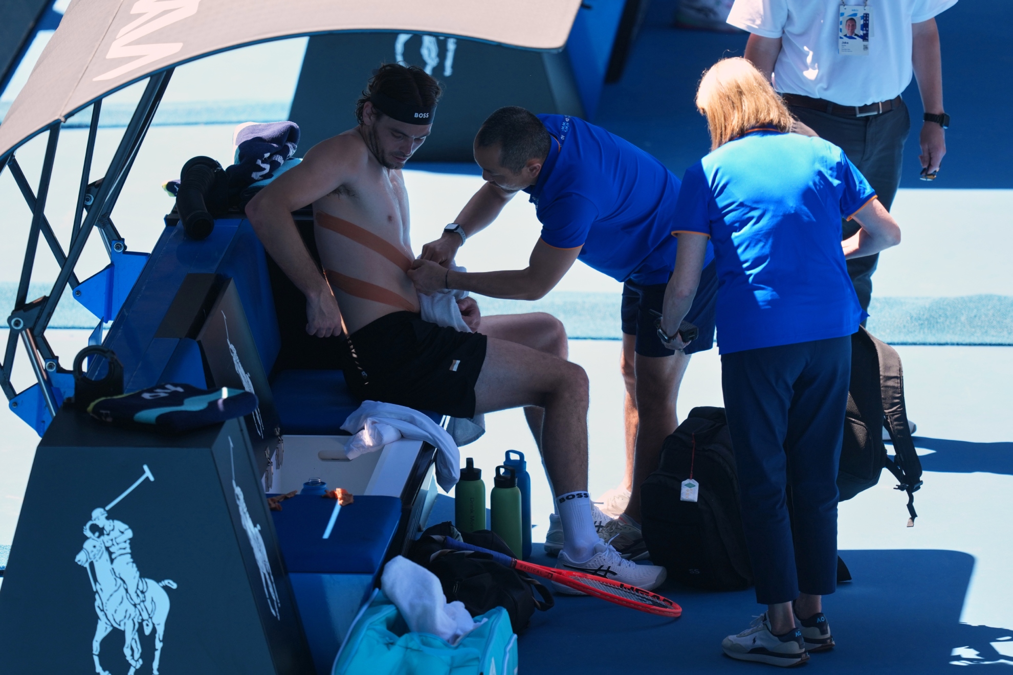 Fritz ima kineziotraku po celom telu.