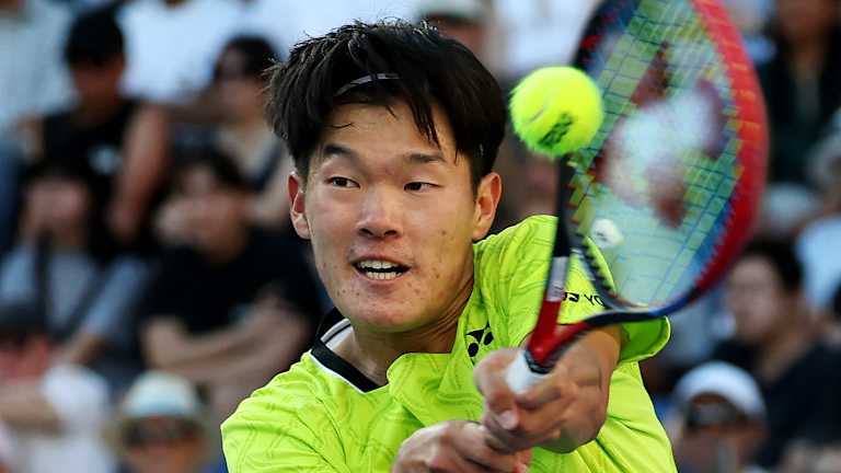 Ako Zheng prođe Moutet, mogao bi se naći pred svetskim brojem 1 na Rod Lejver Areni.