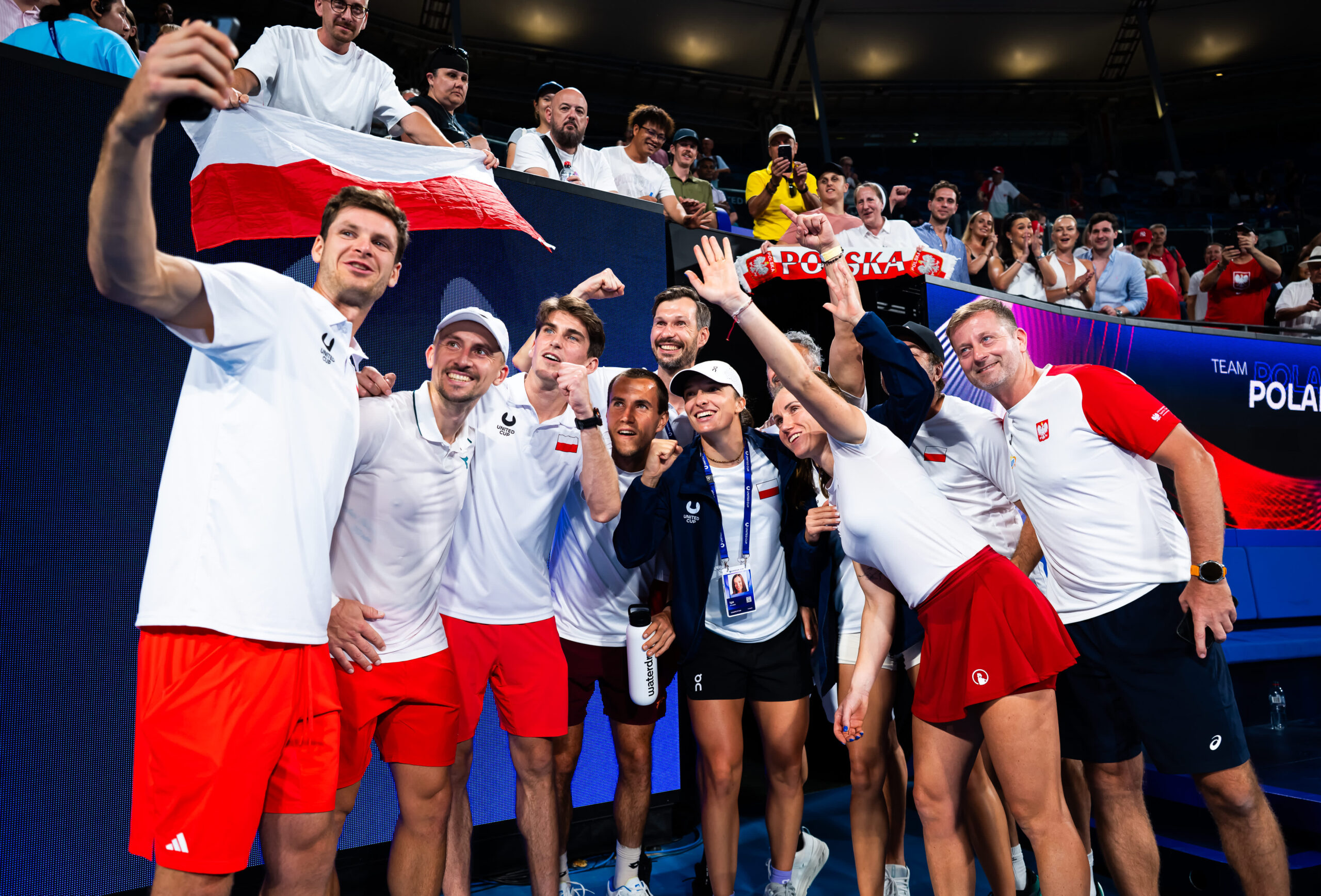 Poljska pobedila SAD u mešovitom dublu odlučujućem da stigne do finala Junajted kupa protiv Švajcarske