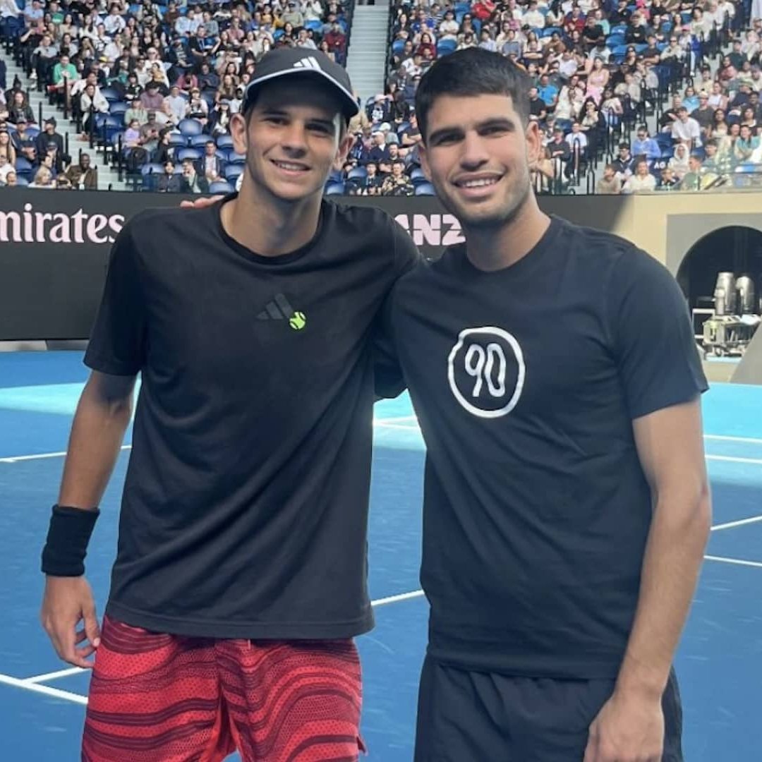 Rafa Jodar i Alkaraz poziraju na Rod Lejver Areni.