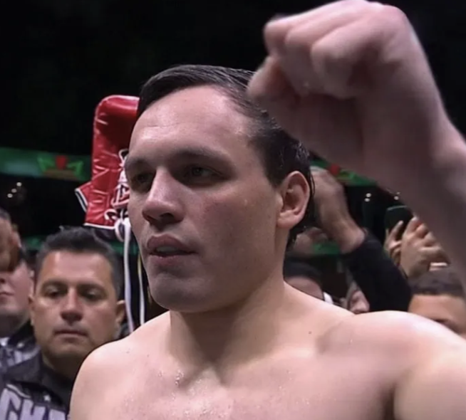 Uspešan povratak Chaveza Jr. u ring