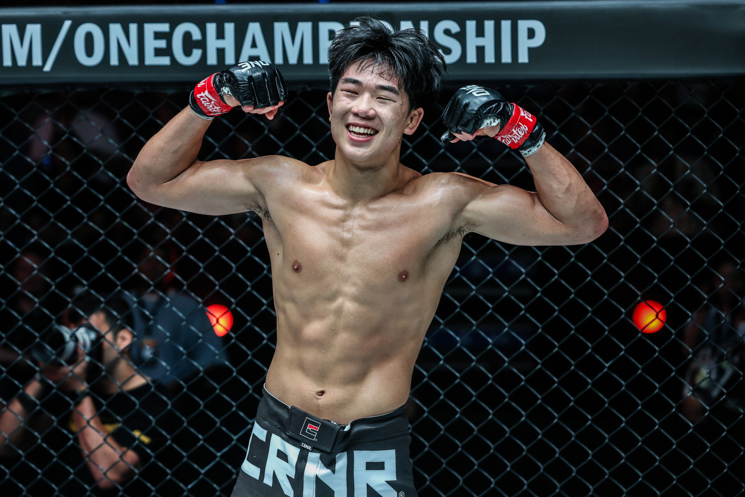 Adrian Lee se vraća na ONE Fight Night 40 nakon prvog MMA gubitka