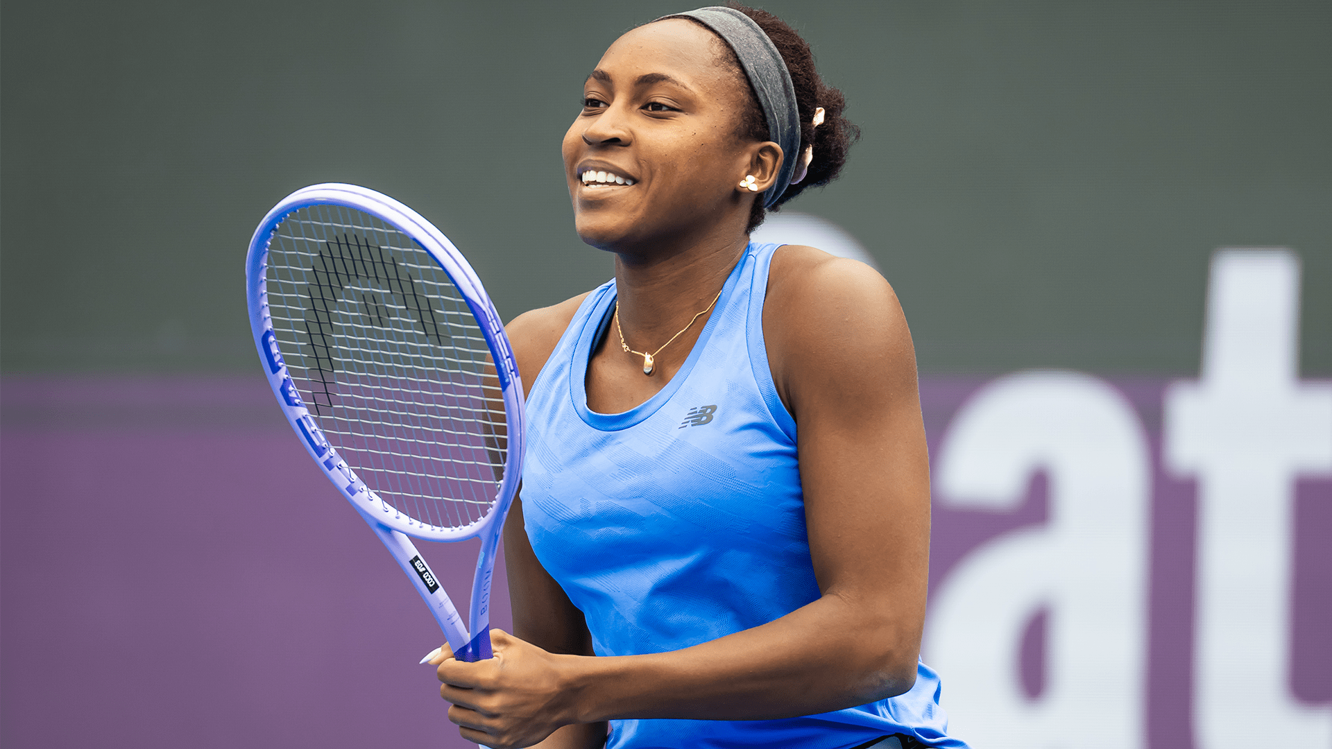 Coco Gauff recenzira "toksični" Orkanski visovi, pregledi Bad Bunni Super Bovl šou