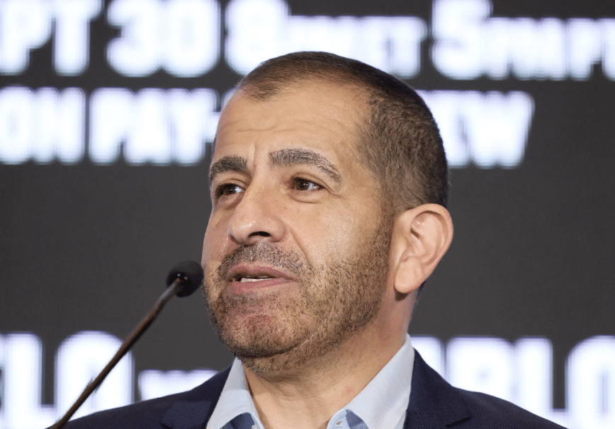 Espinoza reaguje na tužbu Mejvedera