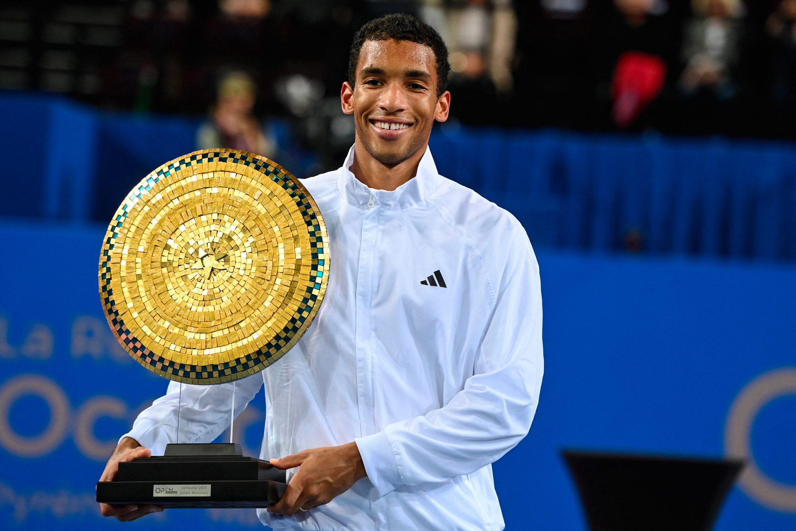 Feliks Ože-Alijasime postavlja kanadski rekord sa Monpeljeom ponavlja