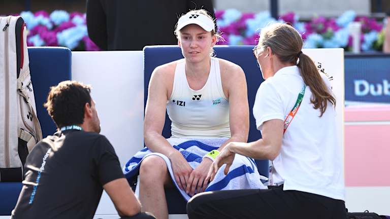 GI bolest primorava svetski broj 3 Elena Ribakina da se povuče protiv srećnog gubitnika Ružić u Dubaiju.