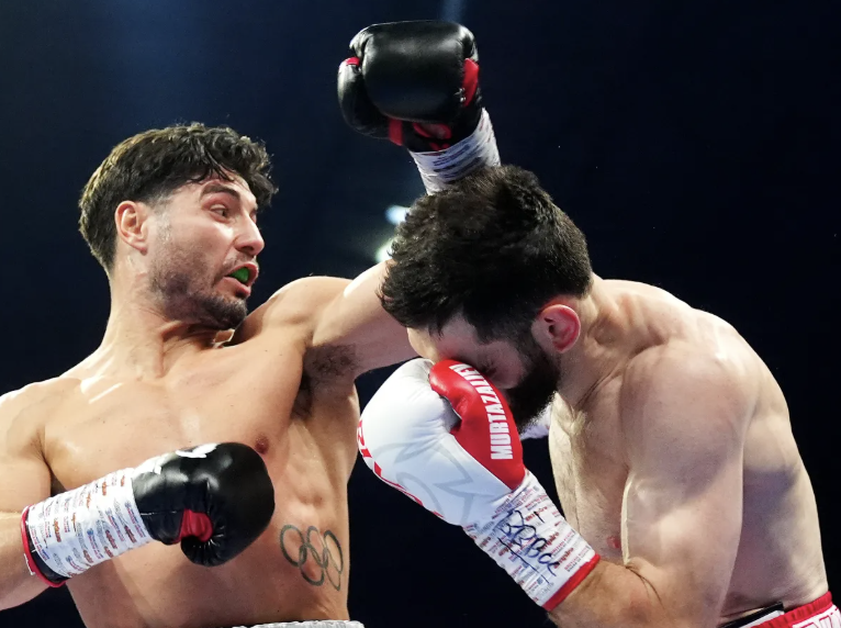 Josh Kelly uznemirio Bakhrama Murtazalieva da zatraži IBF titulu u juniorskoj srednjoj kategoriji