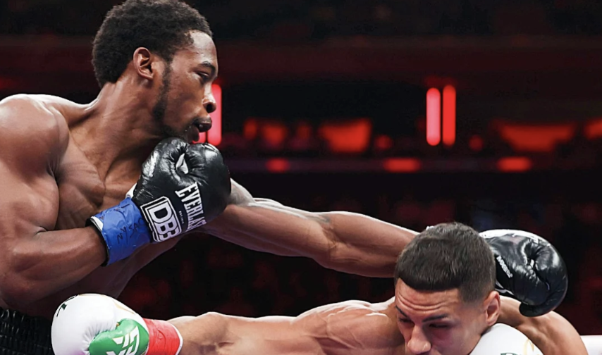 Kejšon Dejvis zaustavlja Jamaine Ortiz, proziva Devina Haneija