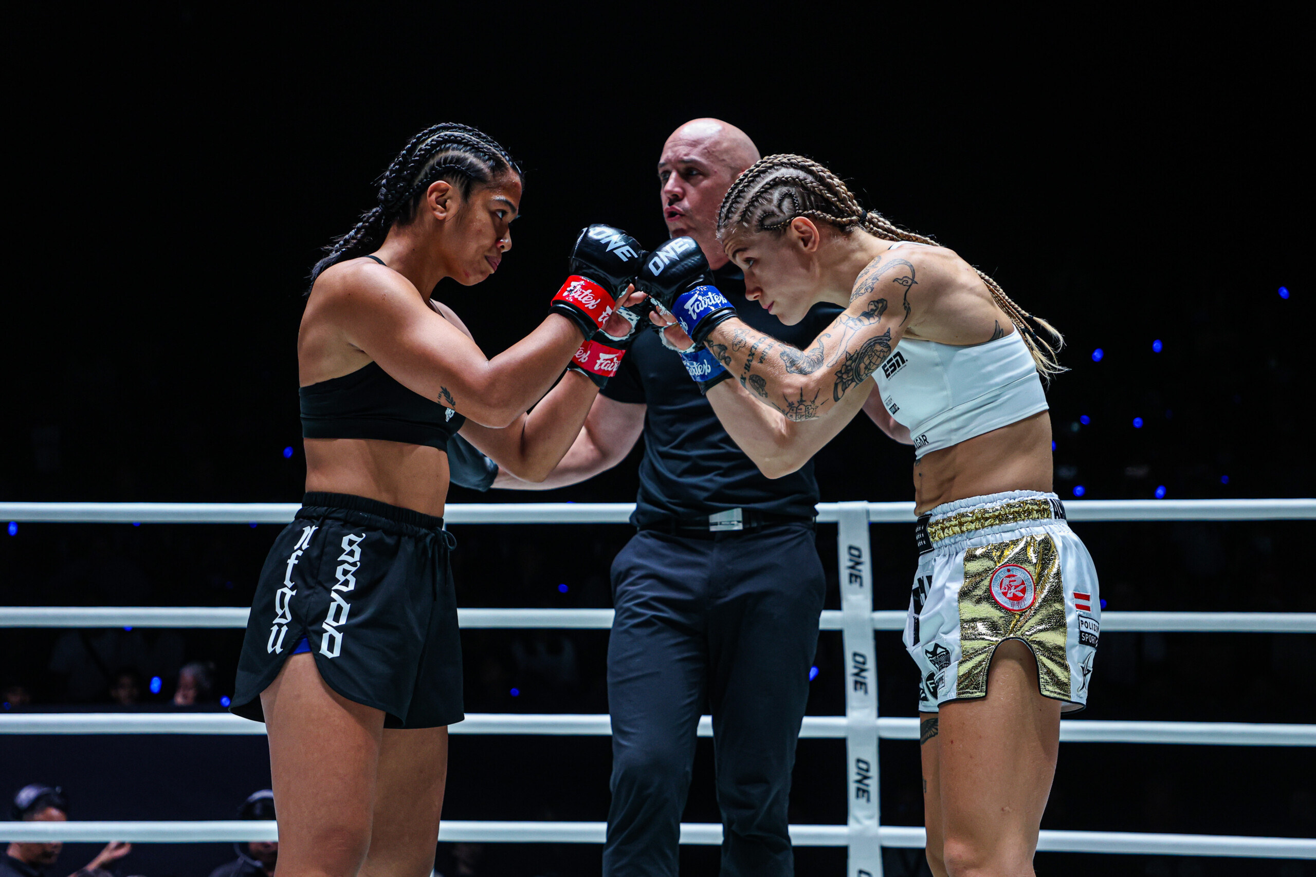 Muay Thai fighters Jackie Buntan and Stella Hemetsberger