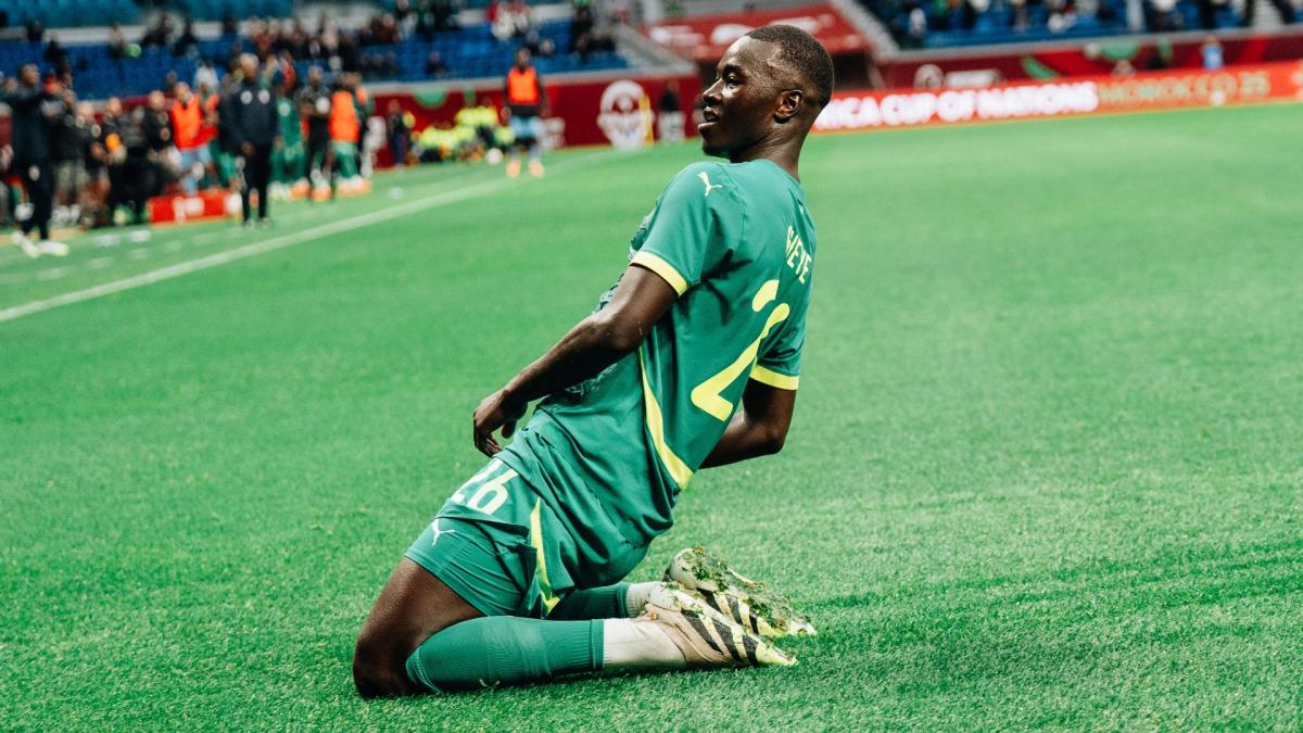 Pape Gueye je na nišanu Mančester Junajteda