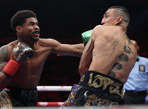 WBC proglašava titulu u lakoj kategoriji upražnjenom nakon Stevensonove pobede nad Lopezom