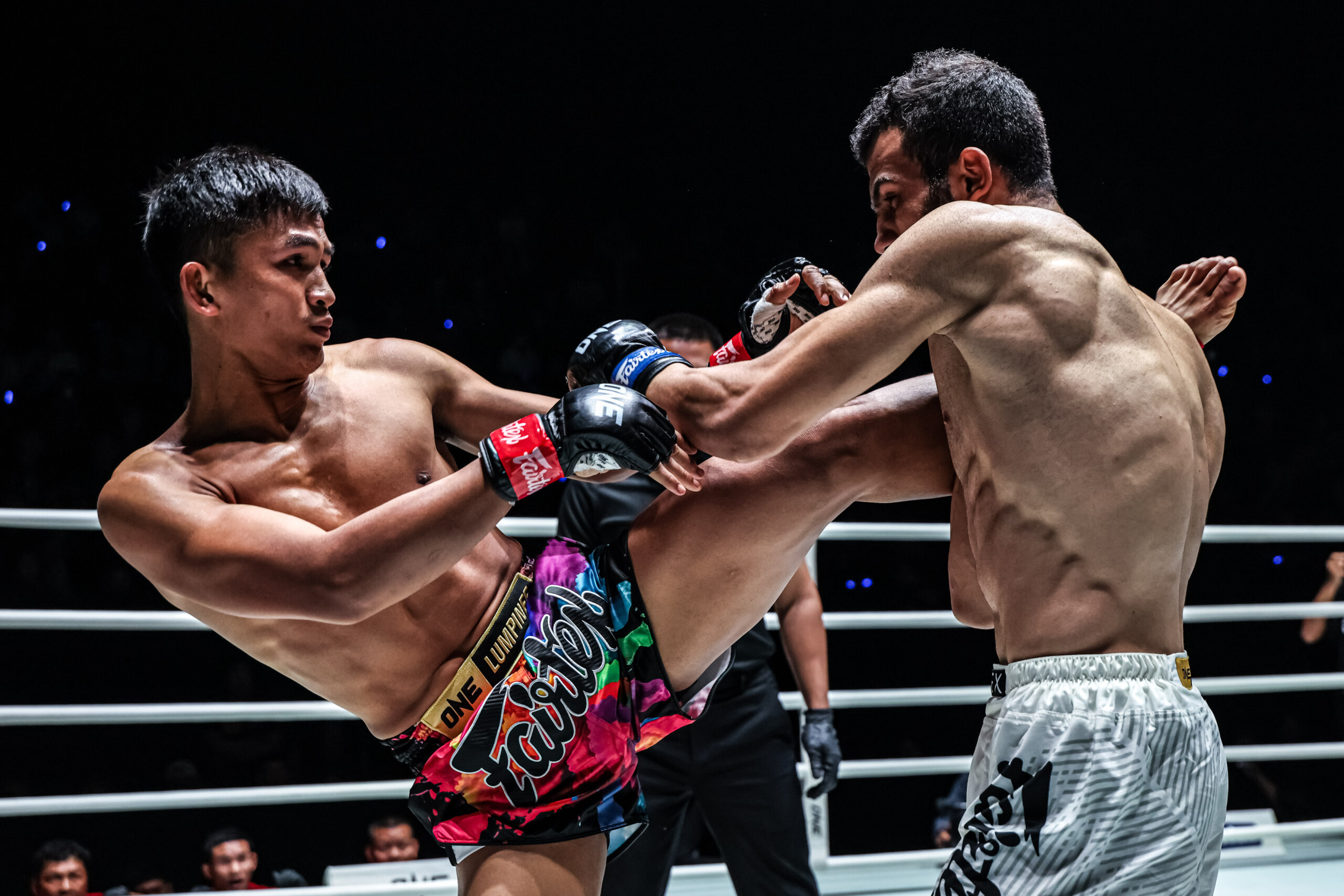 Kongsuk Sitsarawatsuer Babak Solouki ONE Friday Fights 146 2