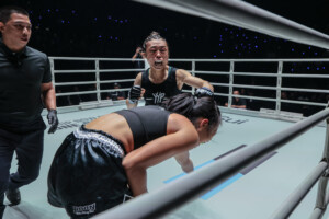 Ju Jau Pui Ana Jaroonsak Jedan borba noć 41 7