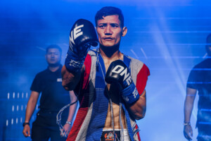 Hiu Suablack Tor Pran49 ONE Borba Noć 41 5