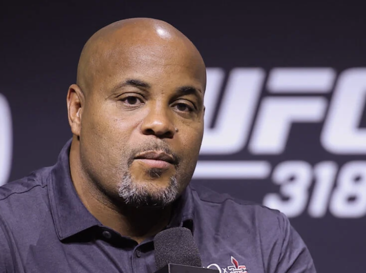Daniel Cormier odbacuje tvrdnju Rosuei da je njen Netflik događaj može da parira UFC Freedom 250